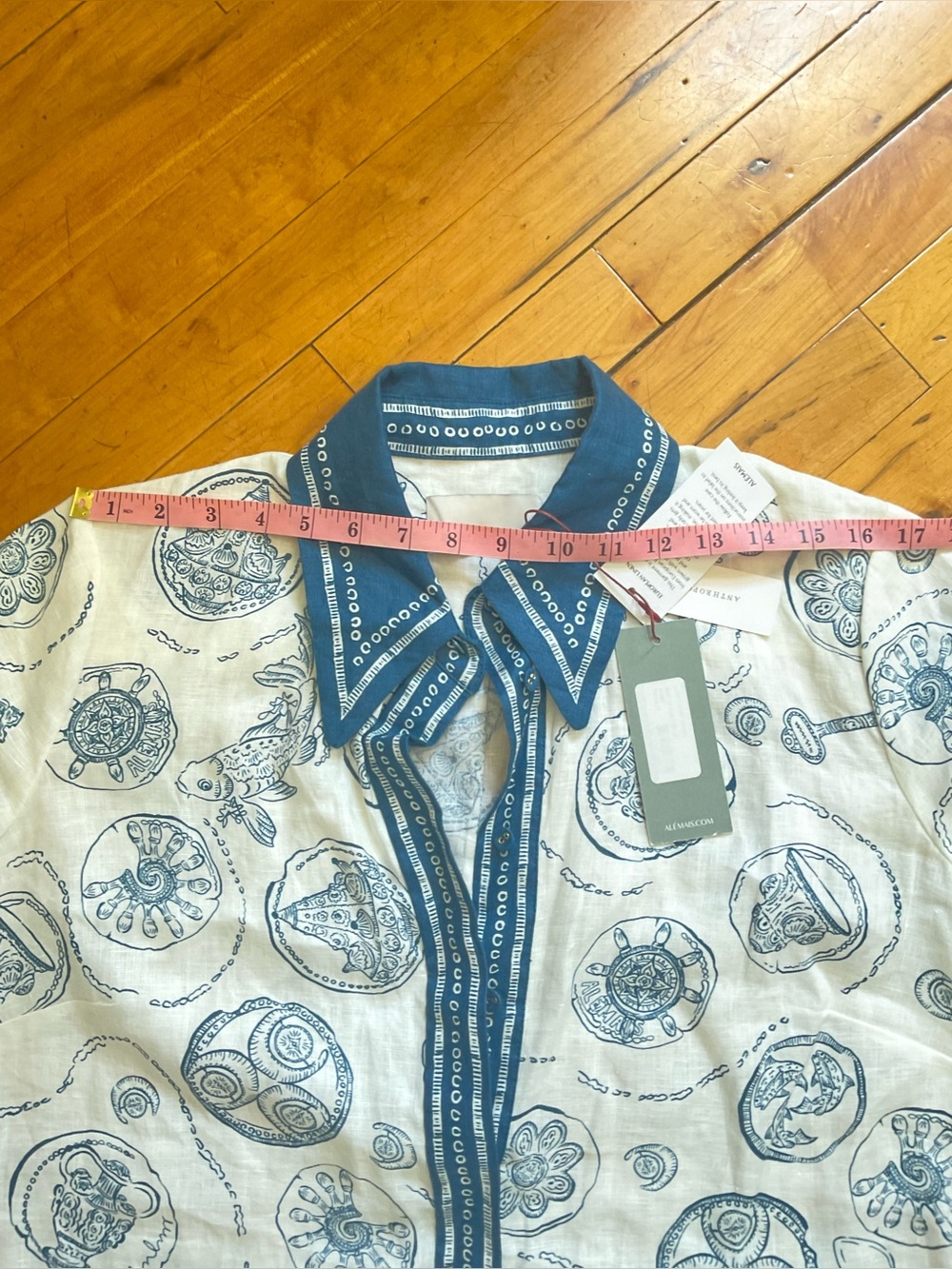 Alémais
Lucky belted printed linen shirt dress
$ 650
PRICE FIRM - Picture 12 of 16